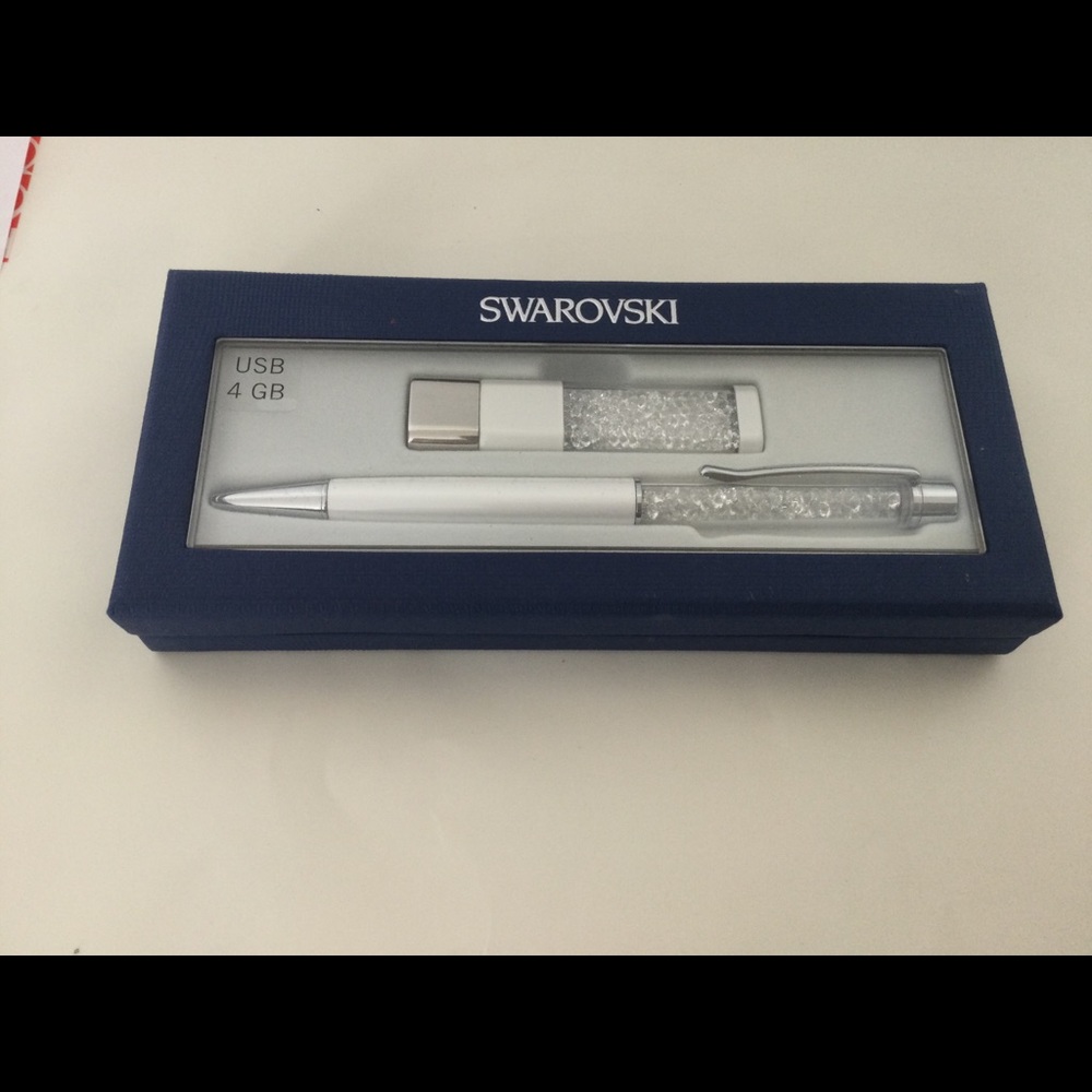 SWAROVSKI  Crystalline Usb Key and Ballpoint Pen Set. N.I.B.